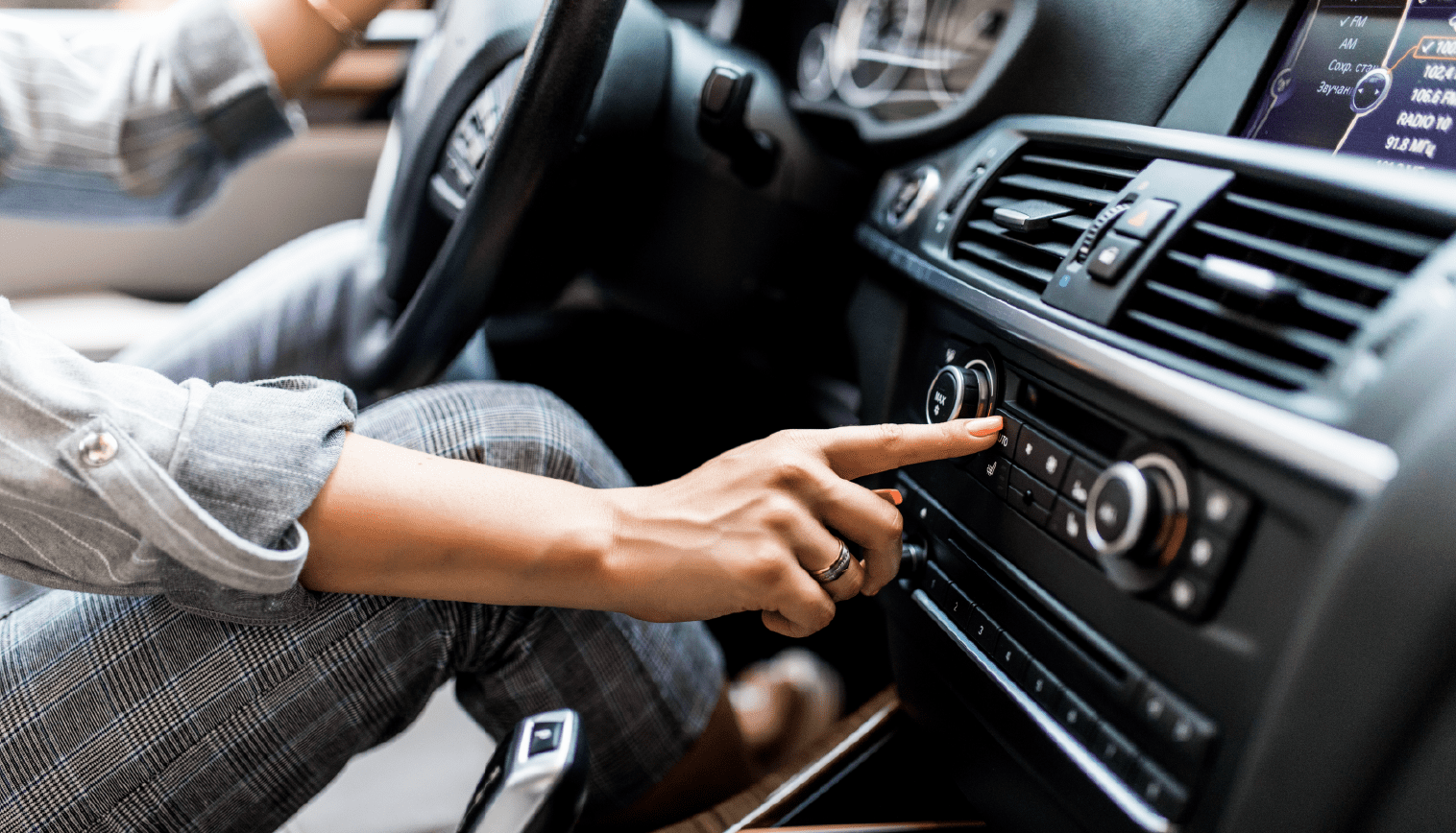 5 Alarming Reasons: Why Your Car Ac Is Blowing Hot Air