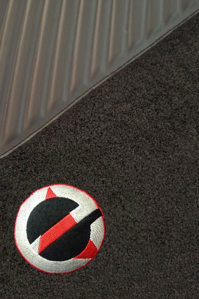 Elegant Duo Carpet Car Floor Mat Black and Orange Compatible With Nissan Terrano