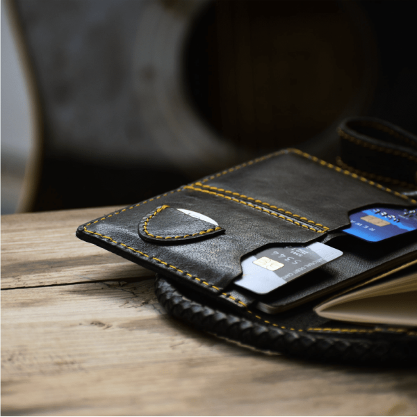 Black Explorer Wallet