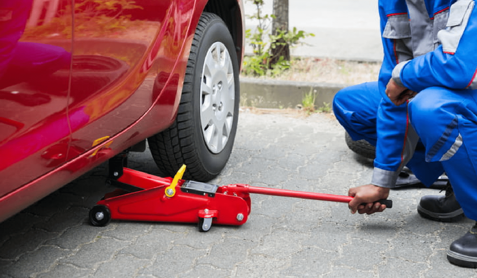 How to Jack Up a Car step by step|Parking the car|Using the jack to lift the car|Making use of the jack stands|Lowering the car