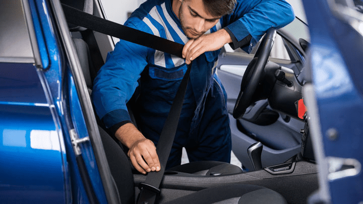 Steps to clean Seat Belt