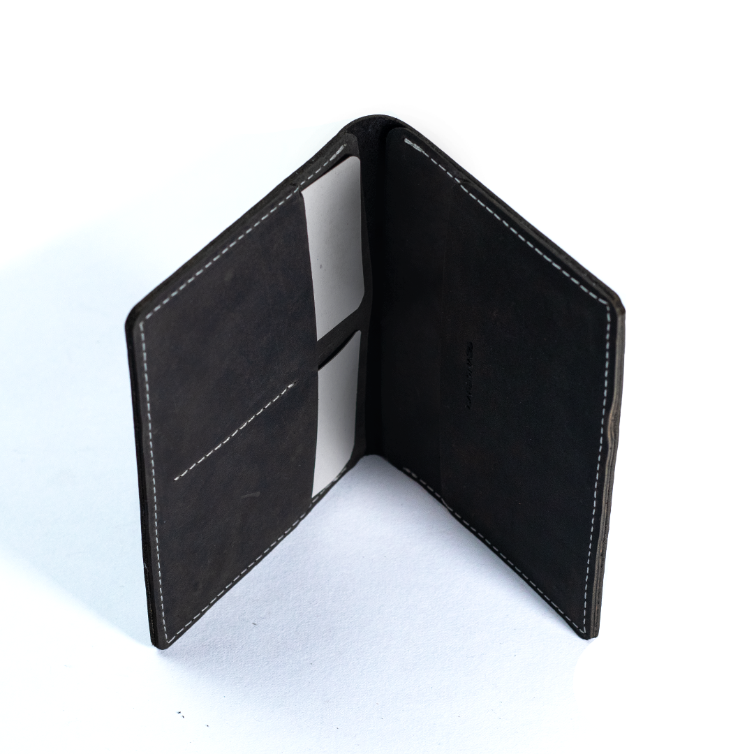 Carbonado Leather Black Bi-Fold Plus Wallet